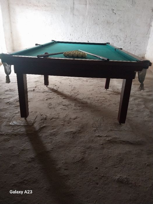 Biliard stol sotiladi  yaxshi xolatda