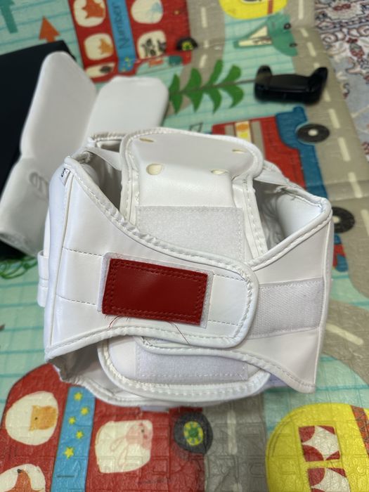 Продам шлем для карате