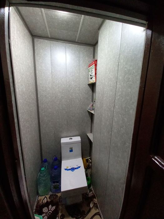 Продаётся в Чирчикe 3-квартира. 3 хонали уй сотилади ДВОРЕЦ старый БТИ