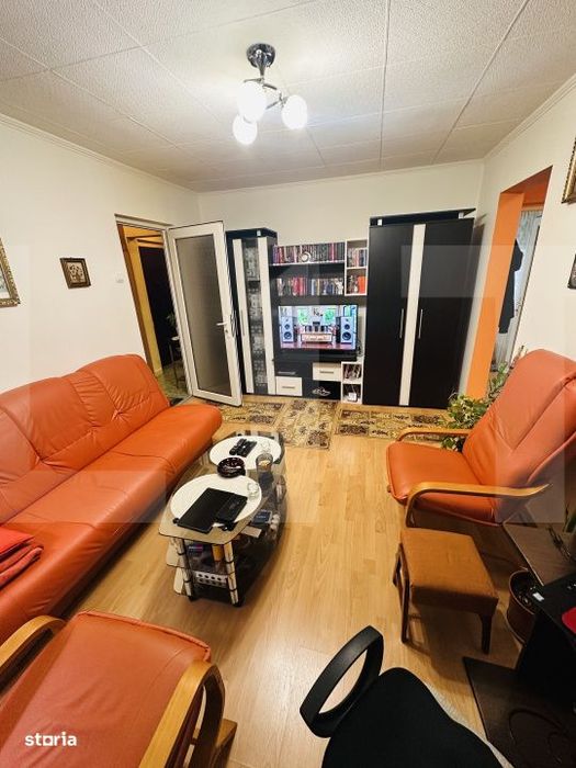 Apartament 3 camere, zona Vlaicu, Bloc renovat