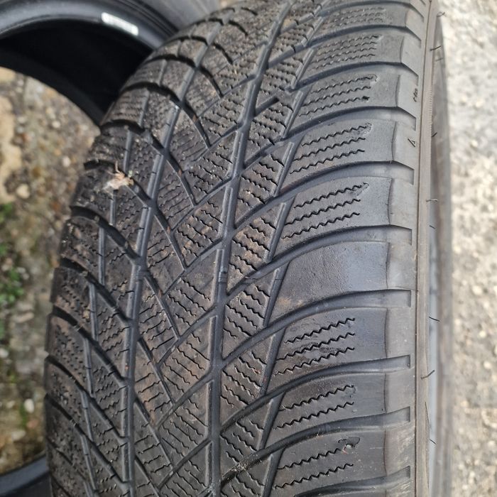 BRIDGESTONE Зимни 225 60 17