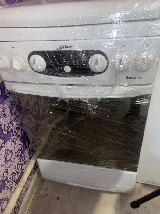 Продам газ плиту