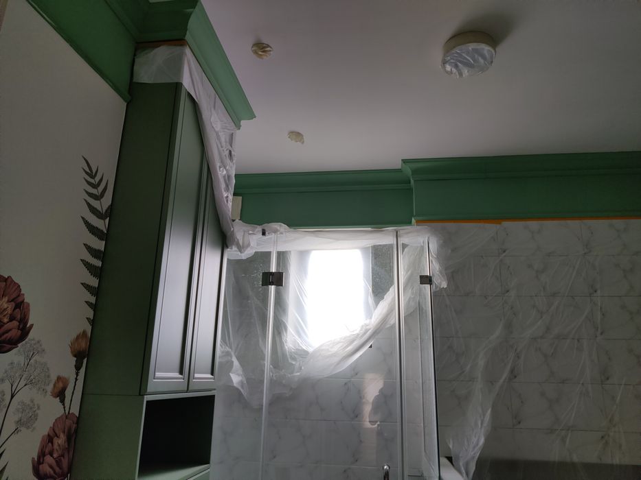 Покраска стен и потолков