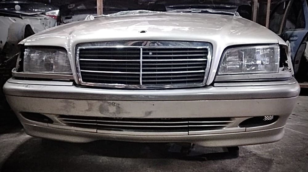 Двигатель Мерседес М111 V-2,3 компрессор.