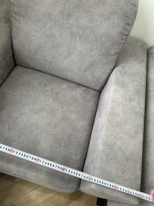 Продам диван по очень низкой цене!