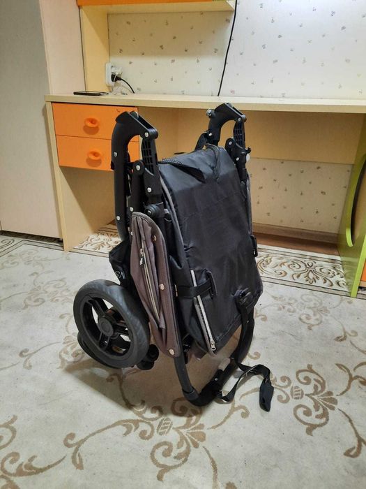 Коляска прогулочная Valco Baby