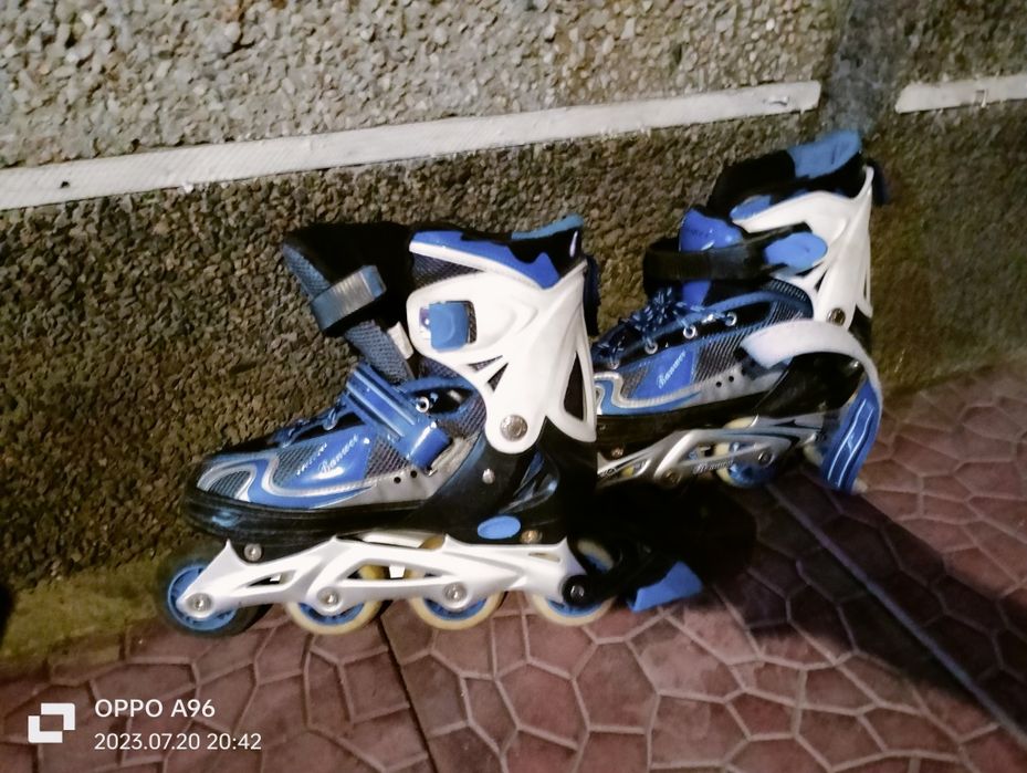 Продается ролликовые коньки