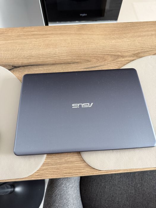 Laptop asus sonicmaster vivobook