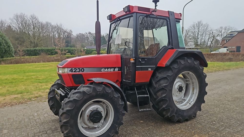 Tractor CASE International 4230