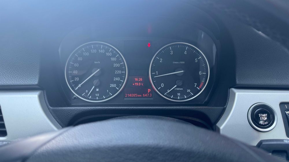 Vand BMW 318i LCI automat 2009