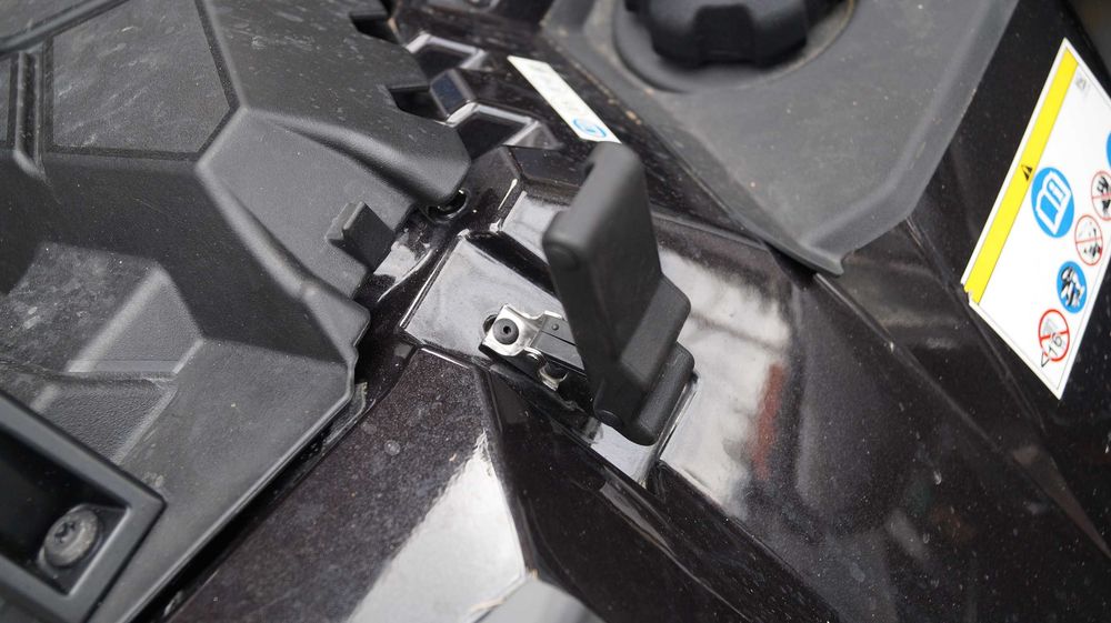 Закопчалки за преден капак на Polaris Sportsman : 7081927