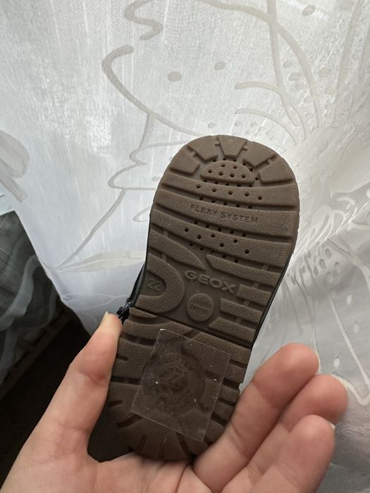 Чисто НОВИ Geox размер 22