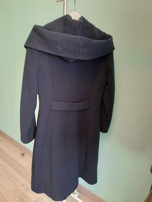 Продам жен пальто новое демисезон