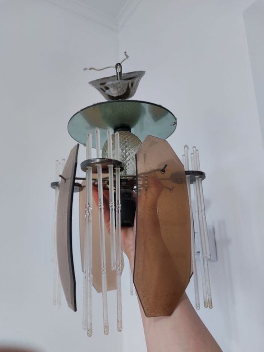 Люстры для комнаты