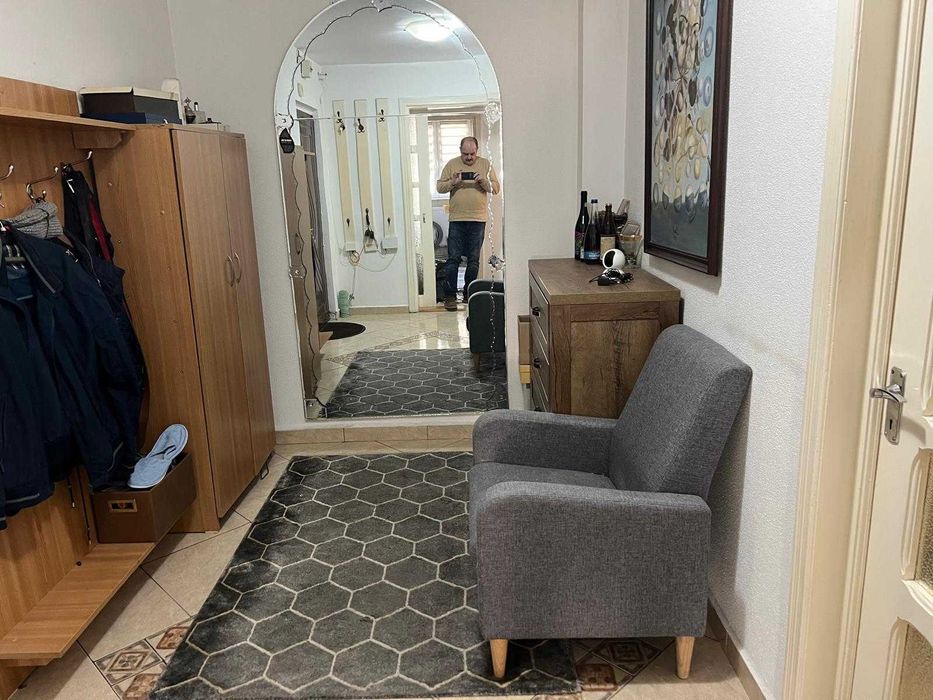 Apartament 3 camere - zona Orizont