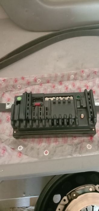 Андроид в машину