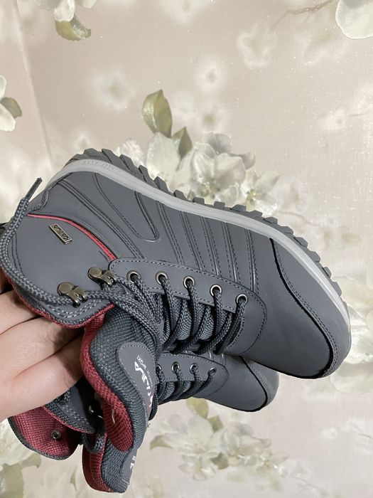 Демисезонные  ботинки