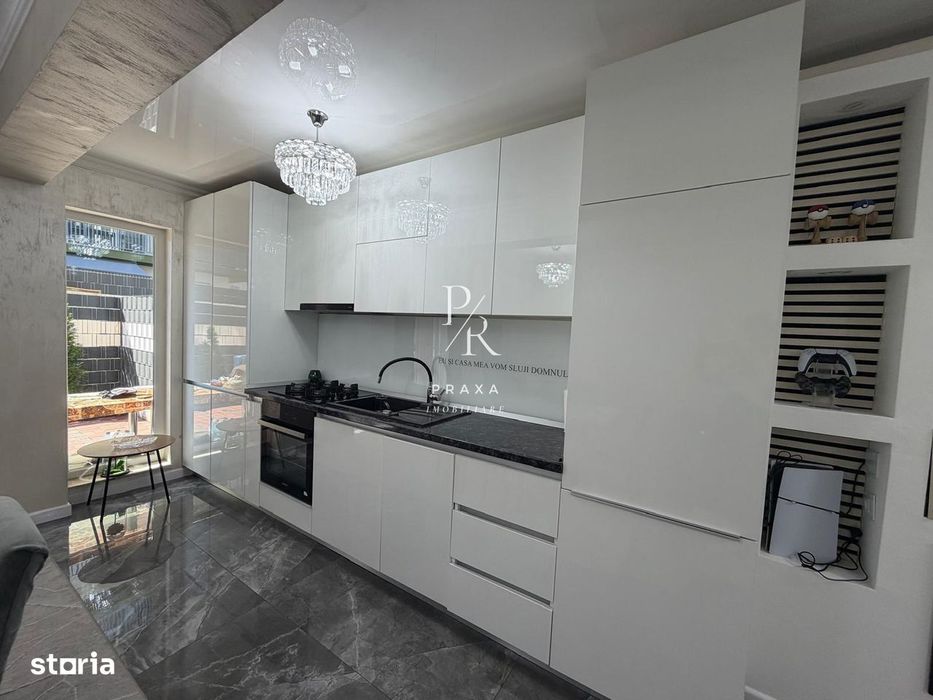 Apartament Lux 3 camere cu gradina si parcare!
