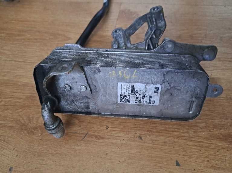 Termoflot / Răcitor ulei cutie viteze ieșire servodirecție BMW 17218570062 B58 B57 Mahle
