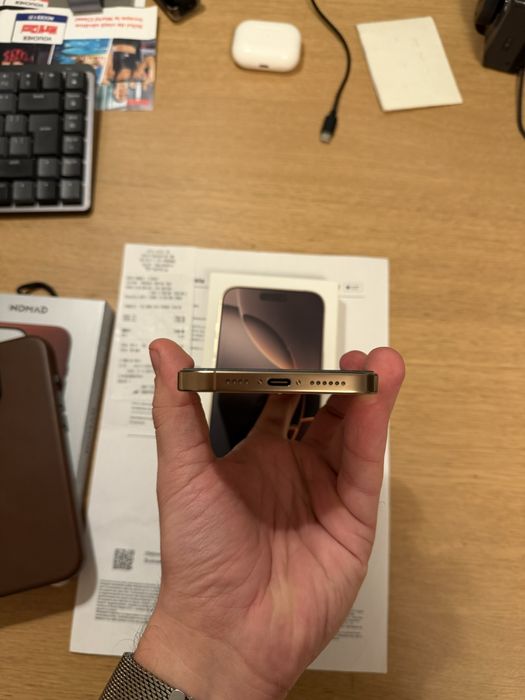 iPhone 16 Pro Max 256GB 100% battery garantie iStyle