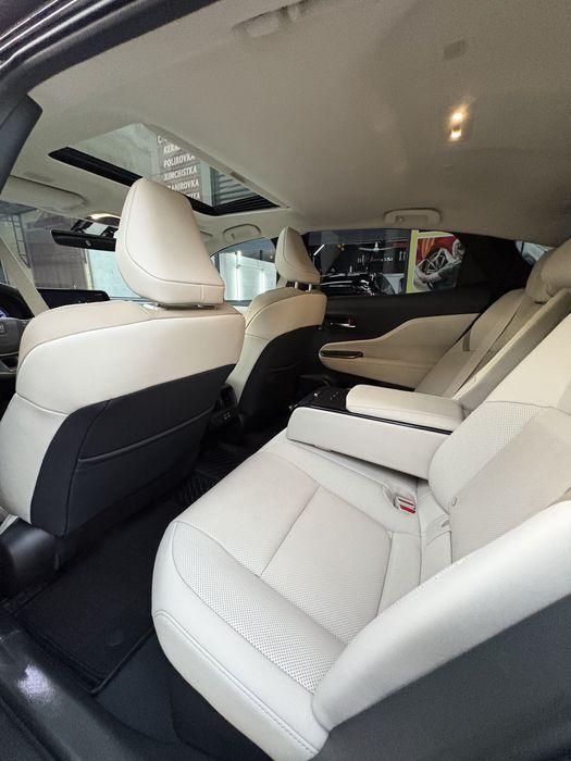 Toyota crown 2024