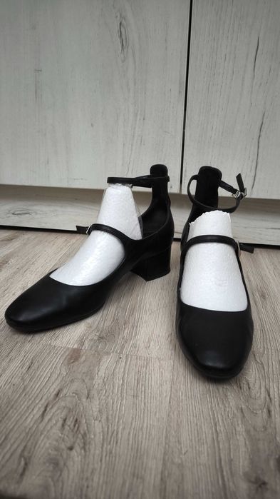 Черные туфли-балетки