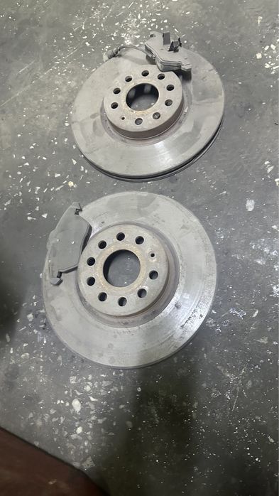 Passat CC тормозные диски с колодками