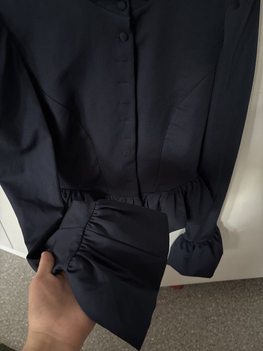 Красивый костюм s размера