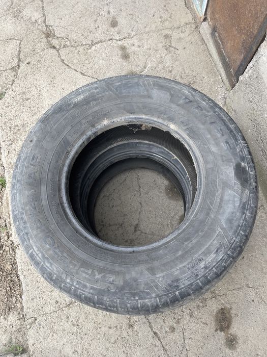 Летные автошины б/у две штук