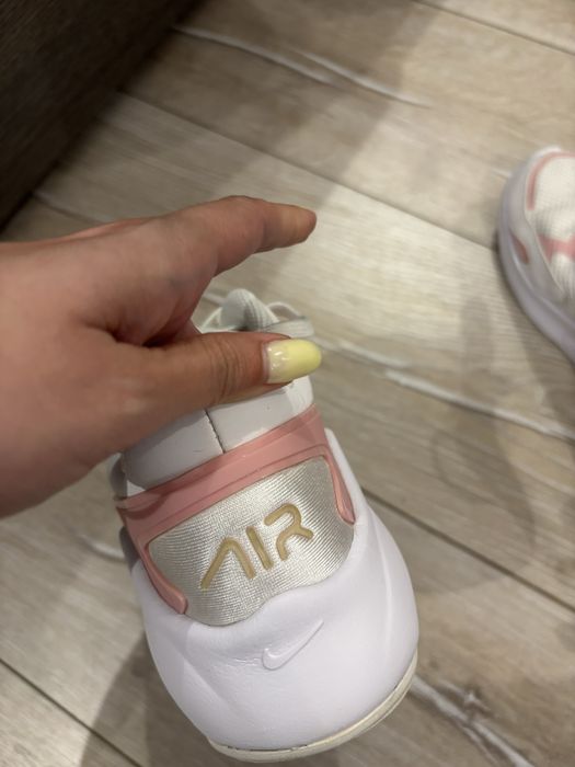 Дамски маратонки Nike air max