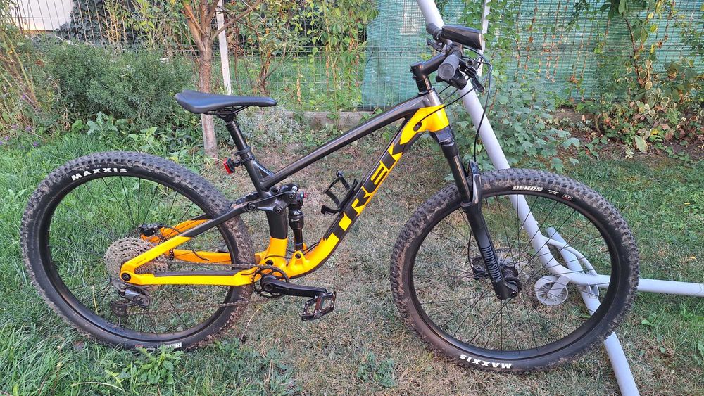 Bicicleta full suspension Trek Fuel ex 5