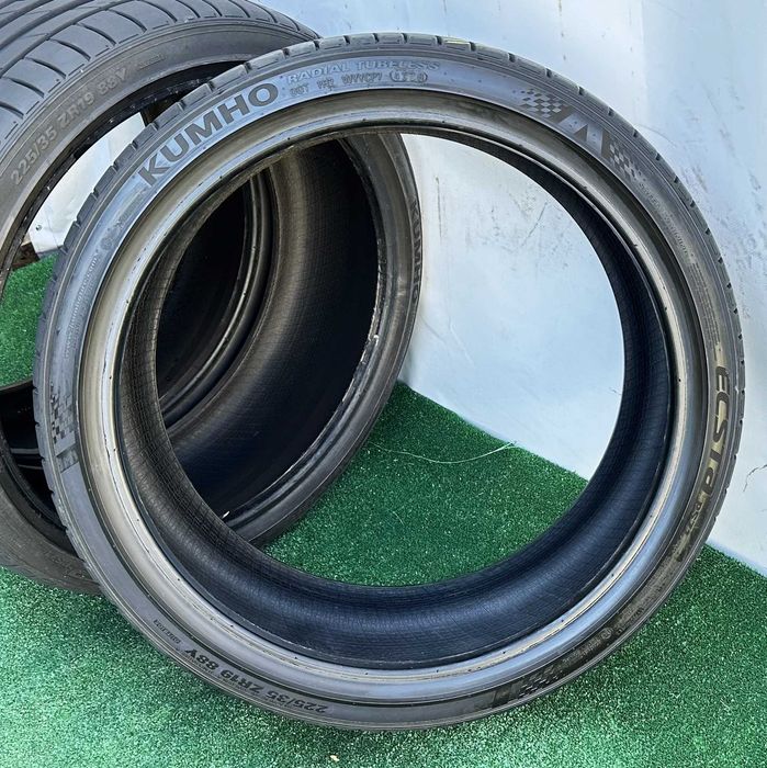 4бр 225/35r19 KUMHO ECSTA летни