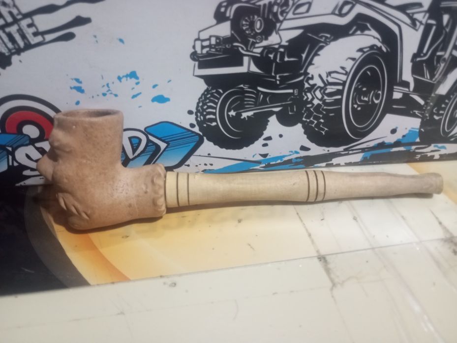 Vând pipă lemn lungime 18cm