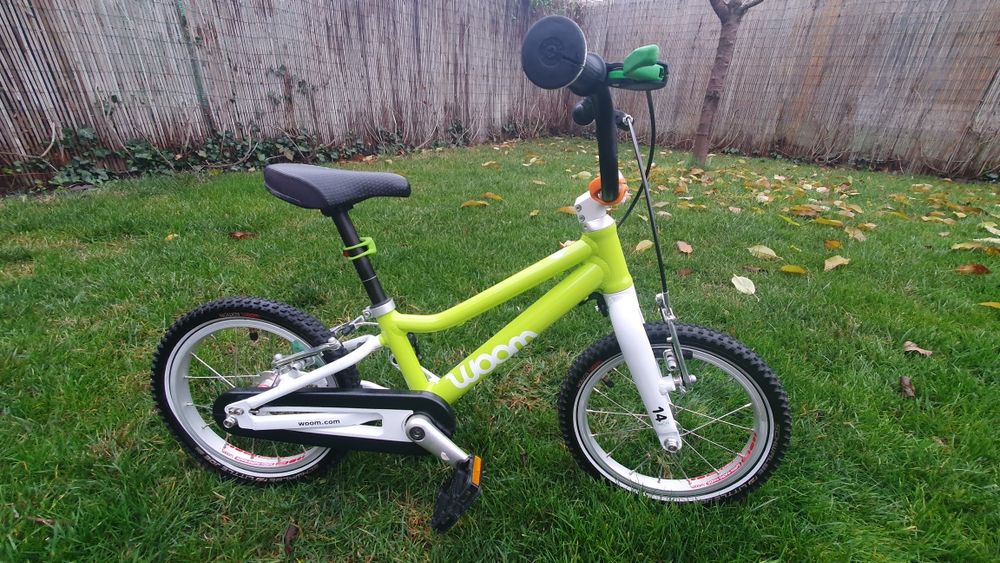 Bicicleta WOOM  2 culoare lime