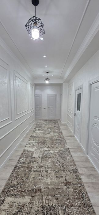 Новостройка дом сотилади 3/7/8  90 квадрат мехнат пости олдида