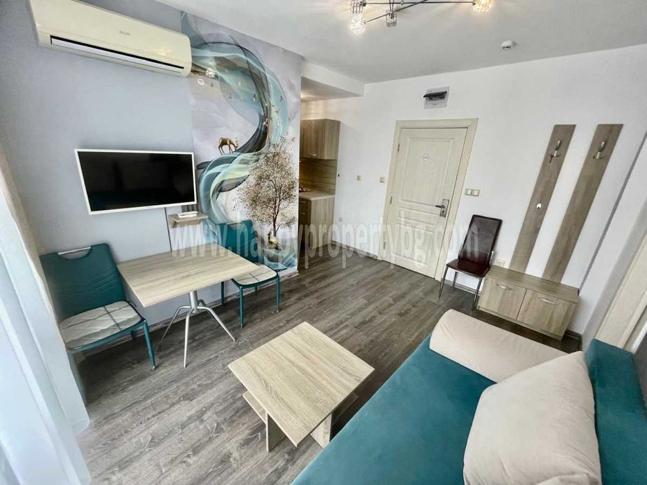 Продава се Двустаен апартамент в к.к. Слънчев бряг - 55 кв.м за 1271 €/кв.м - Снимка #2