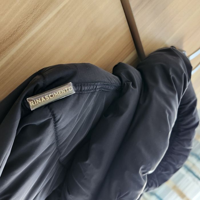 Продам на весну куртку