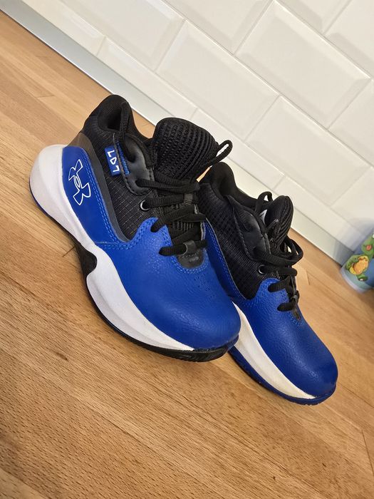 Under Armour marimea 30