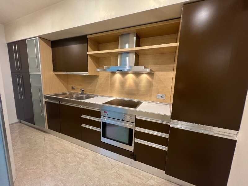 Дава се под наем Тристаен апартамент в София, Витоша - 135 кв.м за 1096.5 € - Снимка #4