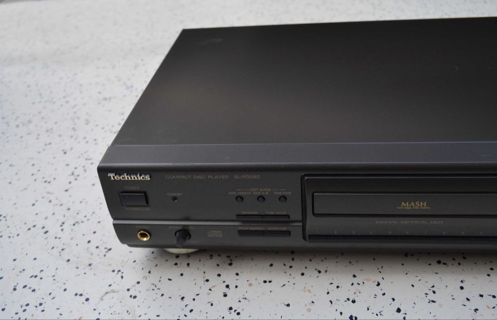 CD Player Technics SL PG590