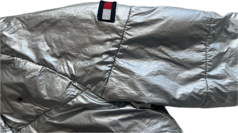 Tommy Hilfiger зимно яке 140см