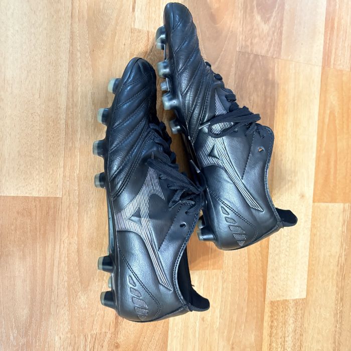 Бутонки Mizuno Morelia Neo III Pro FG размер 40 /40.5/ 39
