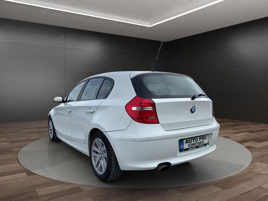 BMW 1 Series 2009 — imagine 3