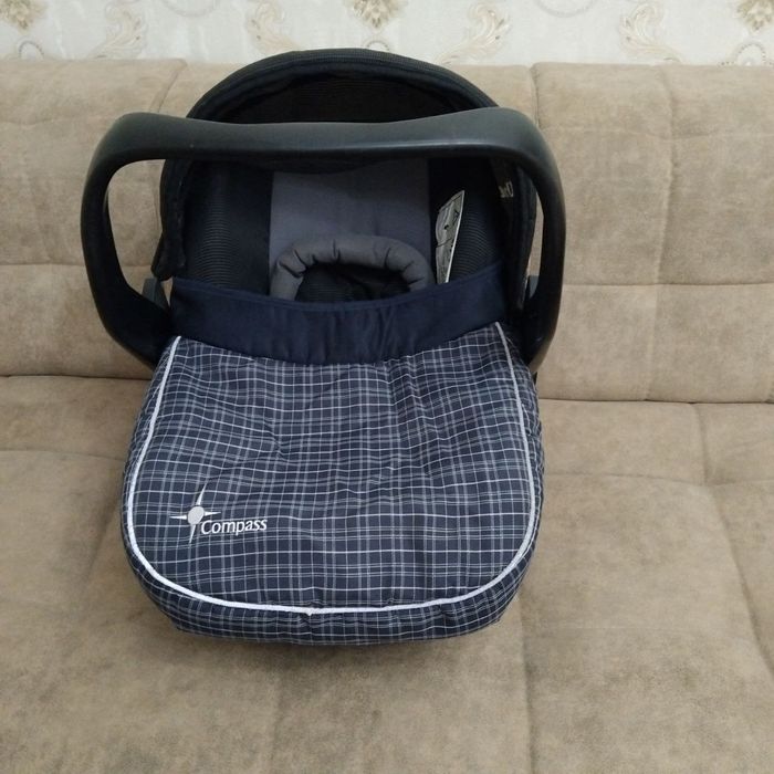 Автокресло для детей в машину