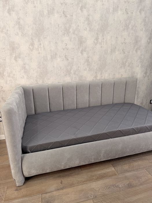 Кровать детская и подростковая полуторка