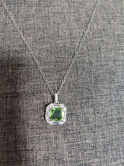 Продам разные новые украшения