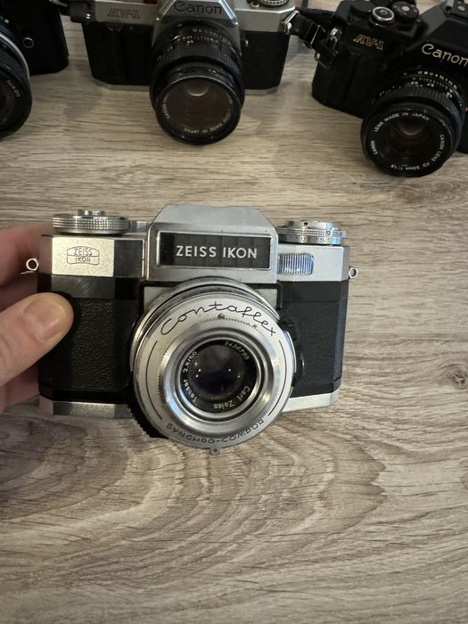 Canon AV-1,nikon,ZEISS IKON Contaflex aparate foto vechi