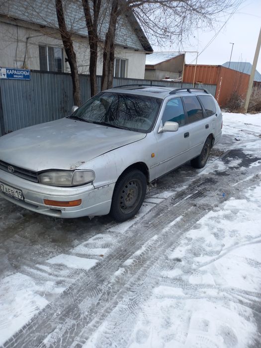 Продам таёта камри универсал