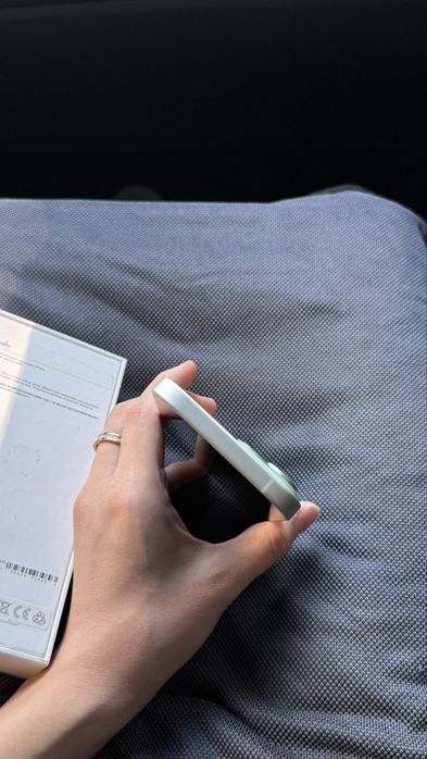 Iphone 15. 256гб состояние Идеял