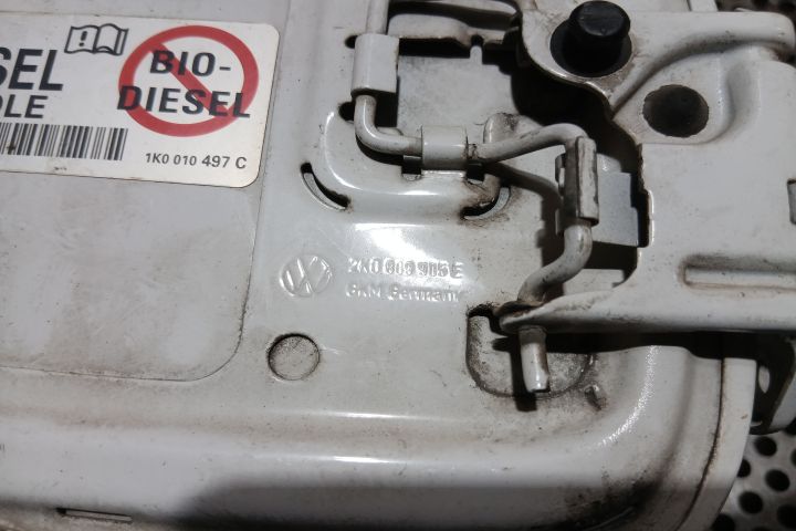 Usita rezervor 1K0010497C 2K0809905E 1K0010497C 2K0809905E Volkswagen